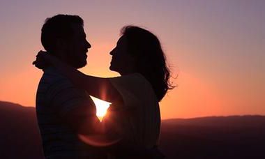 77年属蛇大器晚成（77年属蛇男和什么属相最配）