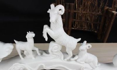 女属羊命不好（男属鸡女属羊的命运）