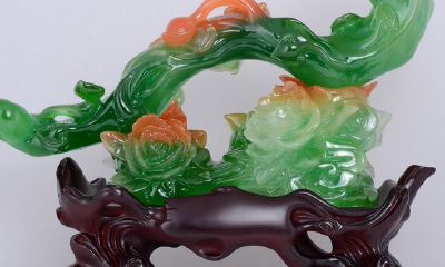 属狗的家里适合摆什么摆件（属狗的家里忌讳摆放什么）