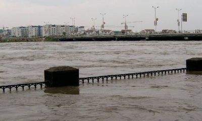 女人梦见河水很大很清流得很急（梦见很多水是什么预兆）