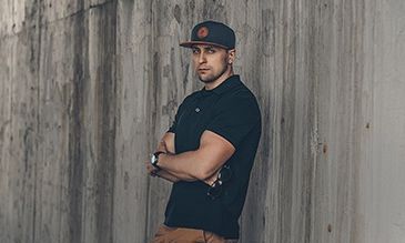 狮子座男生与金牛座女生谈恋爱可以吗（金牛座狮子座）