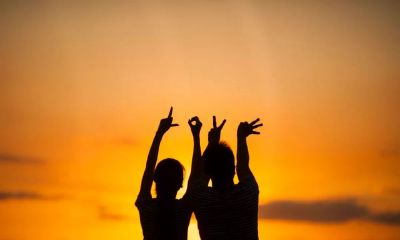 属龙和蛇是一个属相吗（属龙干什么一碰就发财）