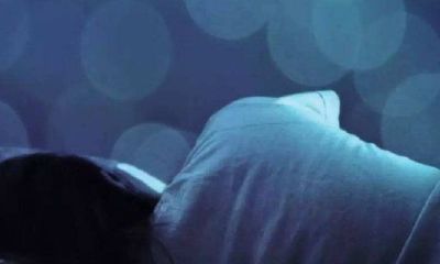 两次梦到自己的亲人死了是什么意思（梦见死人是亲人好不好）