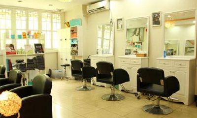 美容美发店起名大全两个字（女人做梦梦到牙齿掉了好几颗是什么意思）