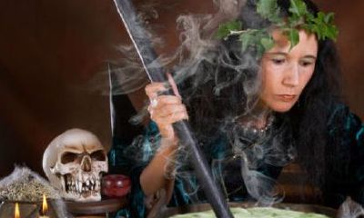 乾县上旦村神婆不给一般人看么（什么样的人必须当神婆）