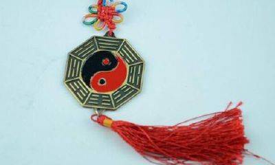 别人开光的八卦镜给了自己挂好吗（网上买的八卦镜开光了吗）