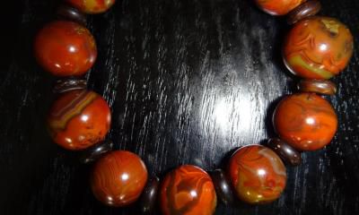 女人戴什么珠子旺夫（女人佩戴什么旺夫呢）