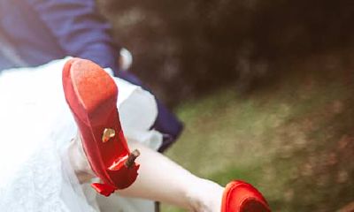 梦见前夫结婚请我喝酒（梦见参加前夫的婚礼什么意思）