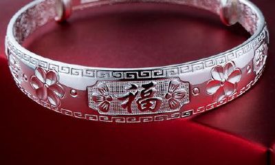 银镯子开光可以天天带着吗（银手镯需要开光吗）