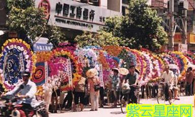 经常梦见死人办丧事（梦见死人办丧事是什么预兆）