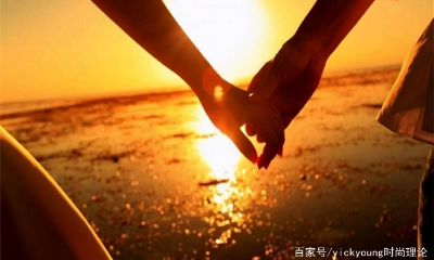 摩羯座的爱情观女性（双子座男生性格爱情观）