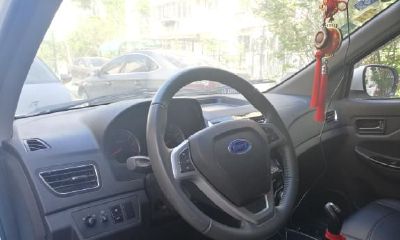 属兔买车哪些颜色不能买（属猴的买什么颜色的最好）