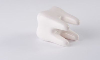 周公解梦梦见牙齿掉了一个（周公解梦梦见牙齿掉了是什么征兆）