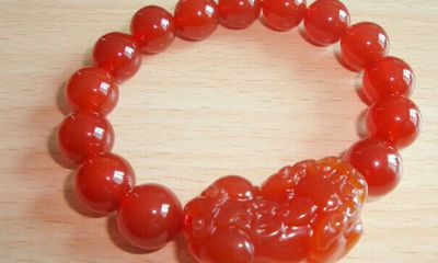 88年龙女佩戴什么招财旺财（88年属龙的戴什么招财）