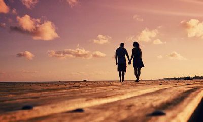 水瓶座男生都有谁（娶到天秤座女有福气）