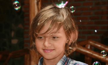 烁字取名的含义女孩（烁字取名男孩有寓意）