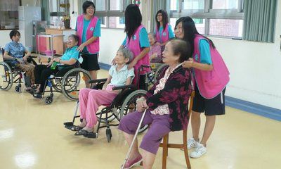 小畜卦预测什么（易经第九卦小畜卦）