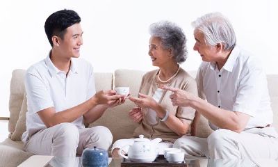 奶奶活着却梦见她死了（梦到奶奶去世是啥预兆）