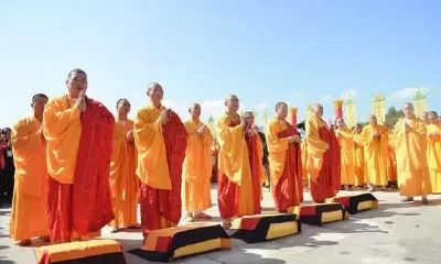 开光加持把另一个人的磁场加里（开光与加持的区别）