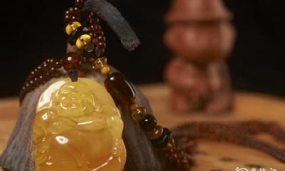 当人摔倒导致玉器破碎，是否会引发玉的灵性表现或象征意义？