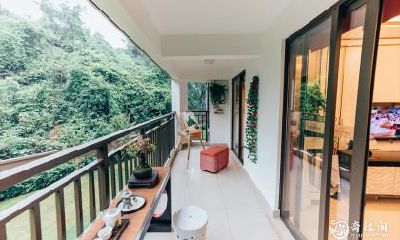 在购买房产时，应选购七楼的住宅，以获得更好的风水效应，如何评估住宅小区的风水？