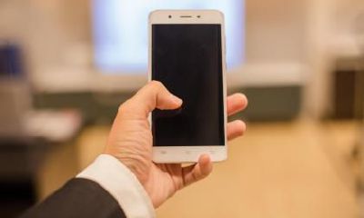 嘴唇薄的男人的爱情观：揭露这一特征对恋爱态度的影响