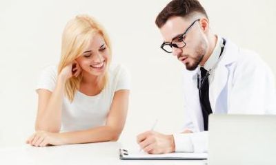 分析：女性面相与命运关联- 揭秘女性发际线高的命理学分析